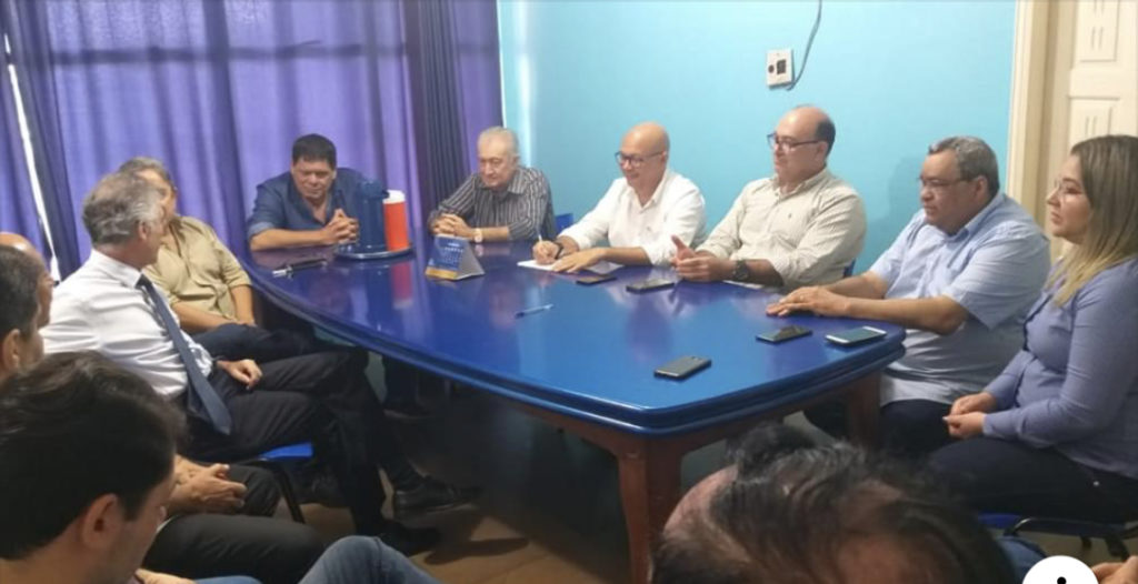 Presidente da FIEAC, Adriano Ribeiro consolida filiação no MDB