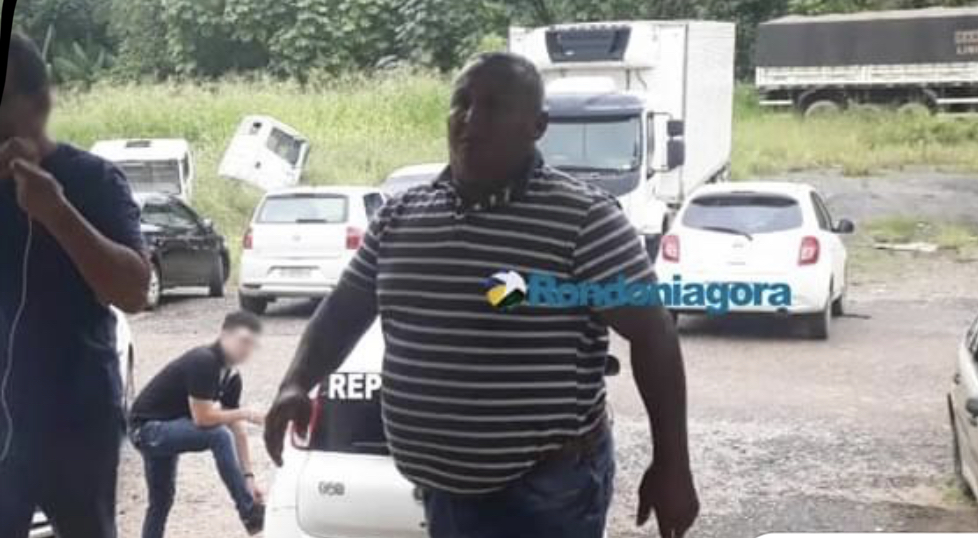 Pastor se apresenta à polícia e confessa que decepou mão da esposa por ciúmes