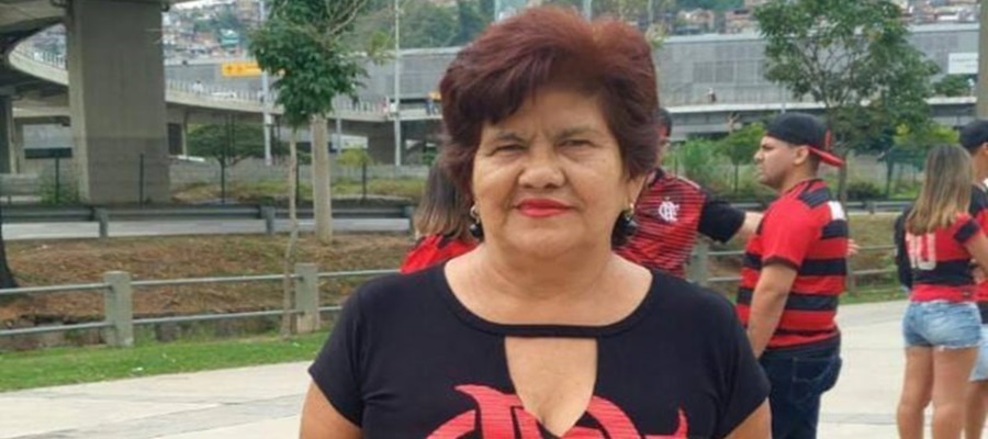 Preconceito? No Maracanã, acreana é barrada duas vezes ao tentar entrar com bandeira do Acre