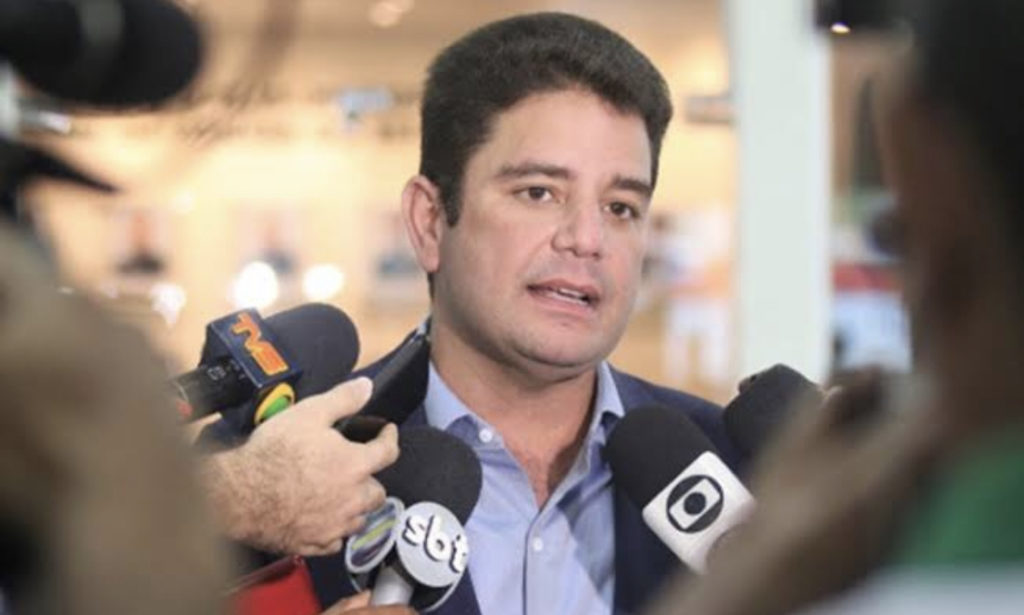 Gladson nomeia mais 70 pessoas para exercer cargos em comissão