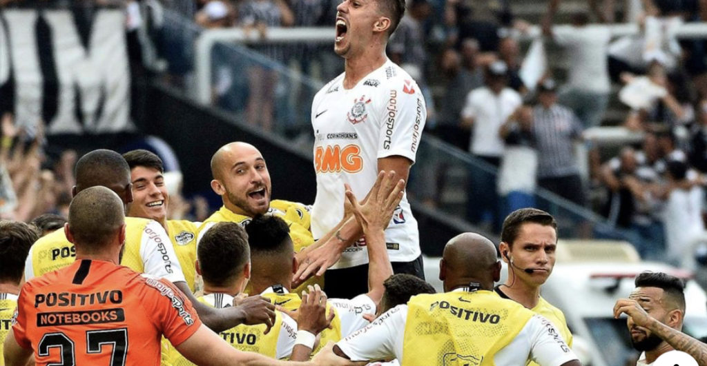 Corinthians bate o São Paulo e é campeão paulista pela 30ª vez na história