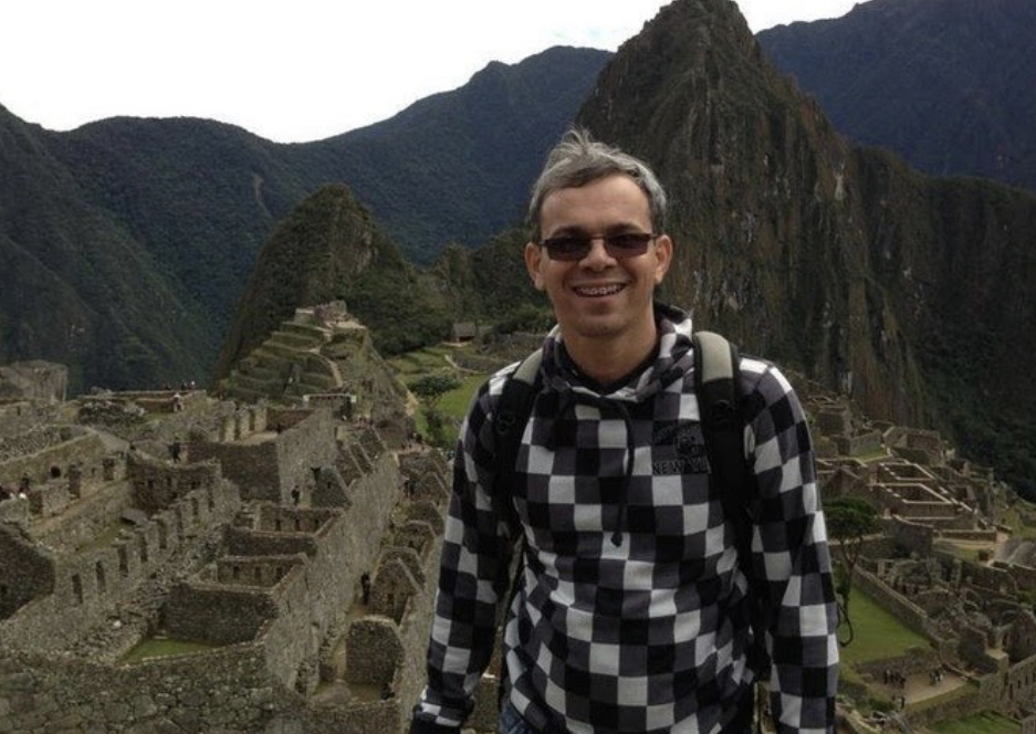 Após 22 dias internado, empresário baleado ao reagir a assalto recebe alta médica