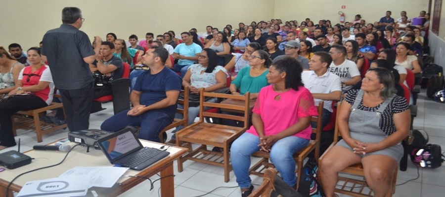 Educação alinha política de ensino nos municípios do interior