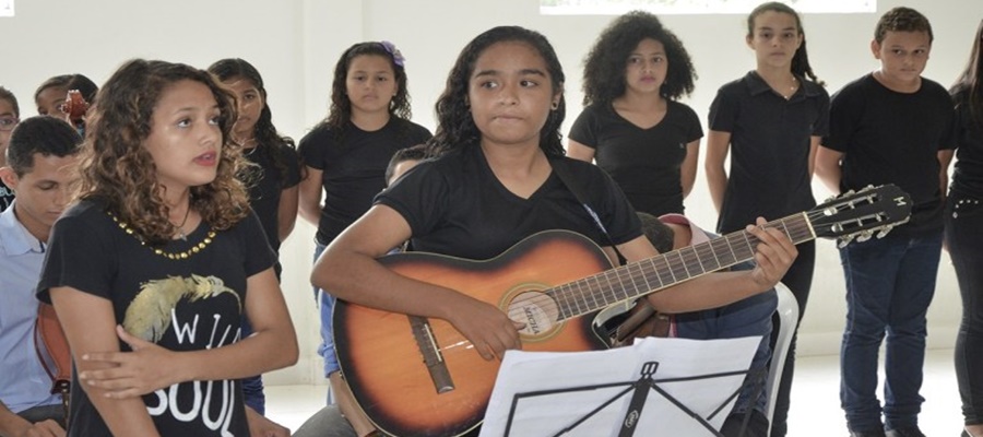 Projeto musical promete dar vida nova a jovens carentes de Cruzeiro do Sul