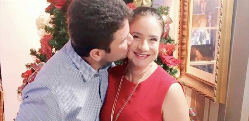 Governador Gladson Cameli homenageia a mãe Linda Cameli nas redes sociais
