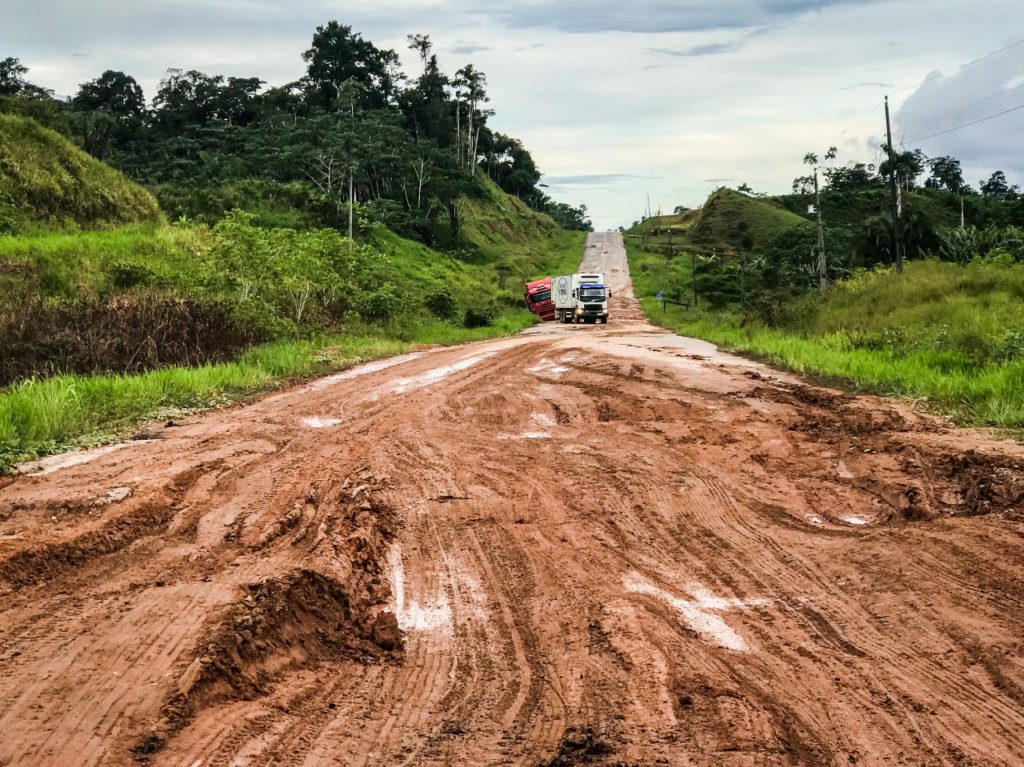 BR-364 está praticamente destruída entre Rio Branco e Cruzeiro do Sul