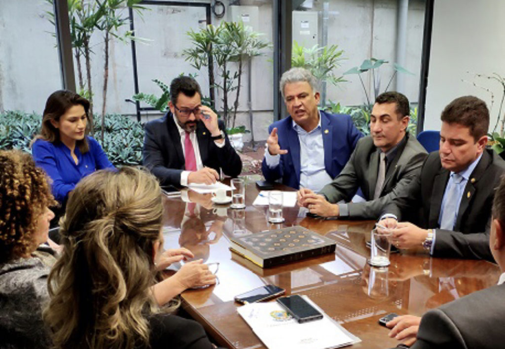 Bancada federal acreana garante o pagamento de R$ 2,4 milhões à Ufac