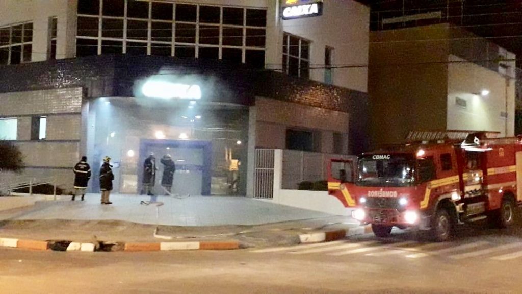 Sensor de incêndio da Caixa Econômica de Cruzeiro do Sul é acionado na madrugada
