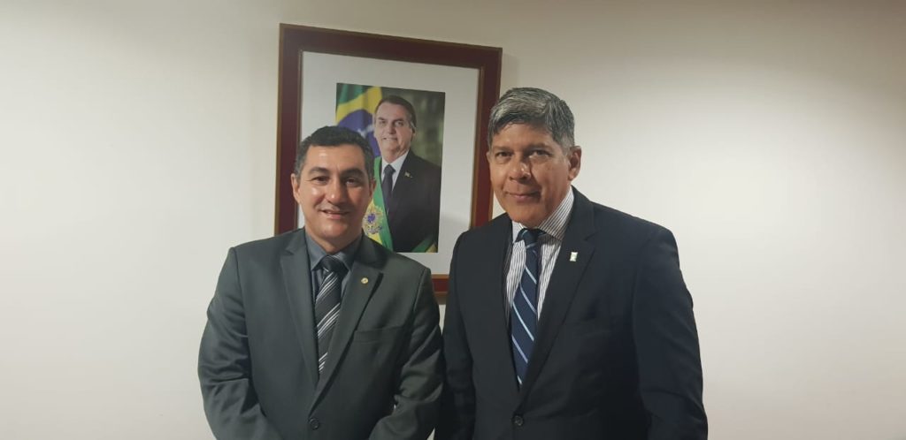 Jesus Sérgio luta pela liberação de recursos de emendas de ex-deputados federais