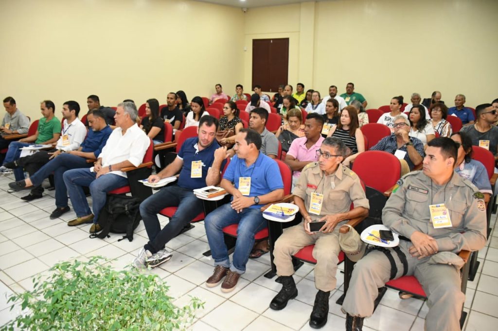 3° Seminário Municipal de Turismo é realizado em Cruzeiro do Sul