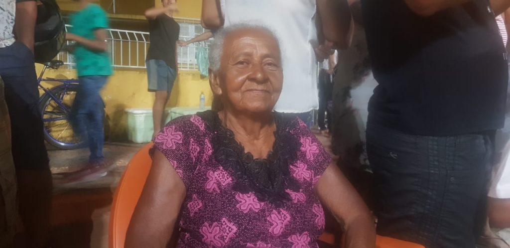 Desfile Cívico reúne várias gerações em Cruzeiro do Sul