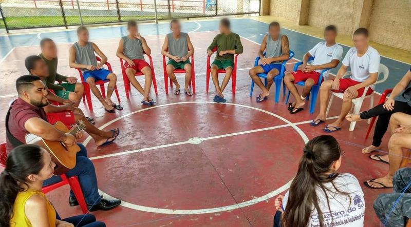 Parceria entre Prefeitura e Estado atua na ressocialização de jovens infratores por meio da arte