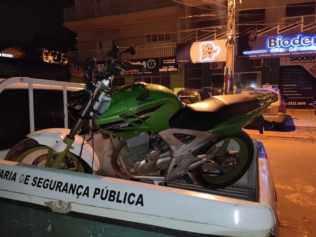 Polícia Militar recupera moto após 30 minutos do roubo
