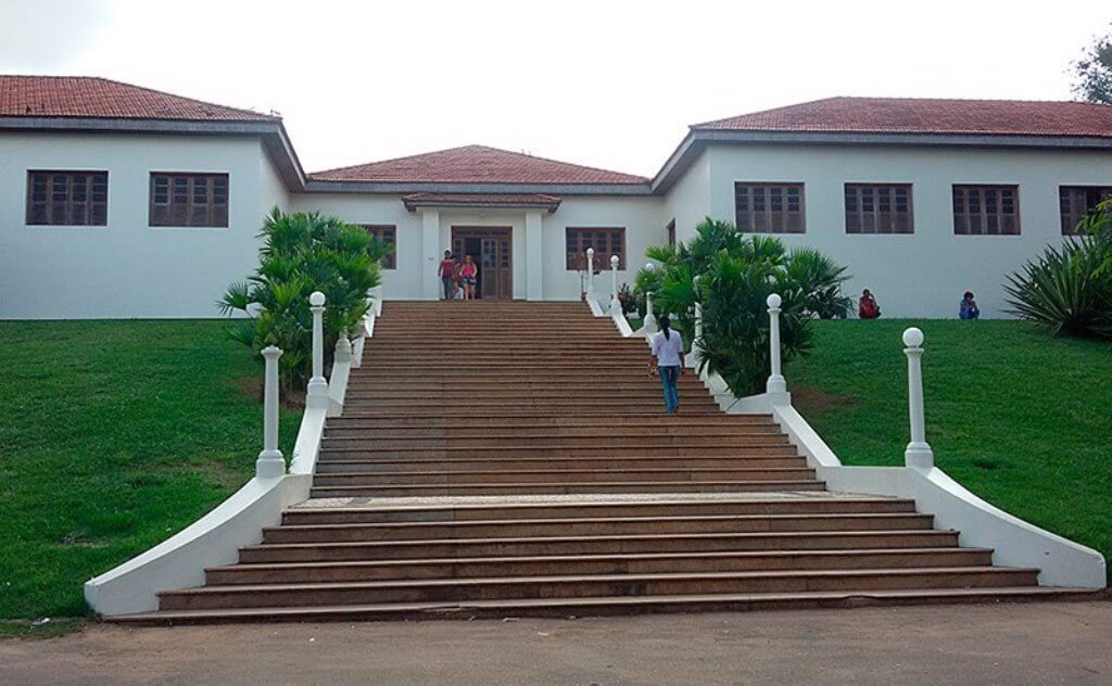 Bandido invade Maternidade Bárbara Heliodora e assalta pacientes e funcionários