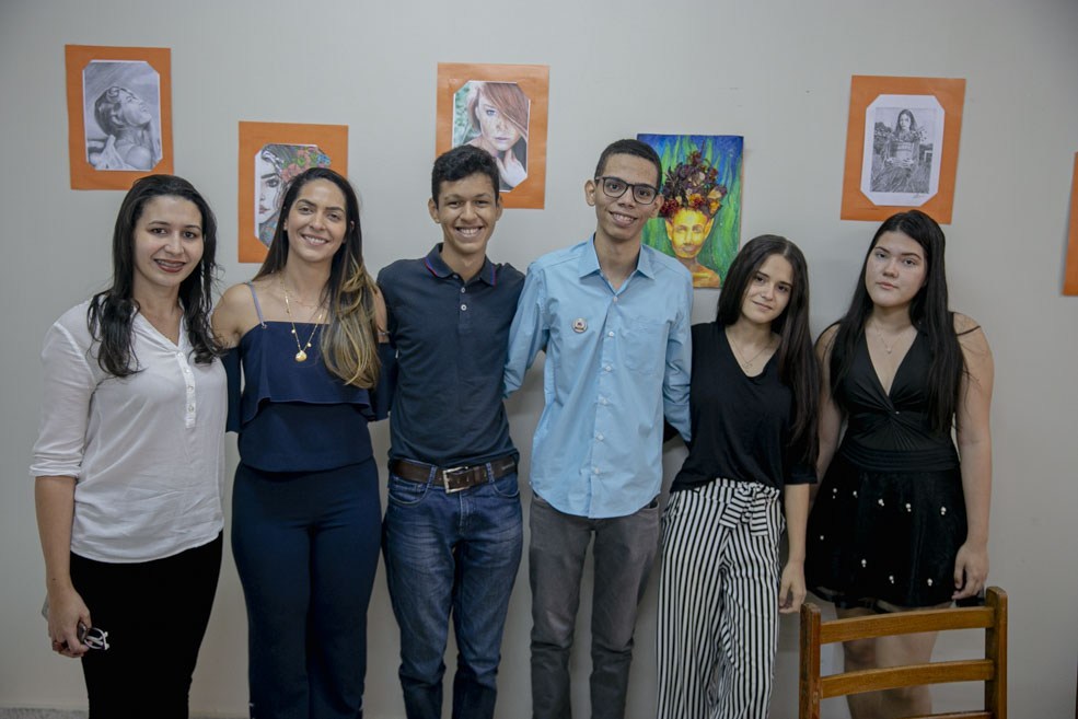 Primeira-dama visita Núcleo de Atividades de Altas Habilidades