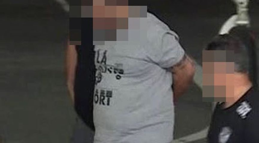 Filho ameaça matar os pais idosos e beber o sangue deles