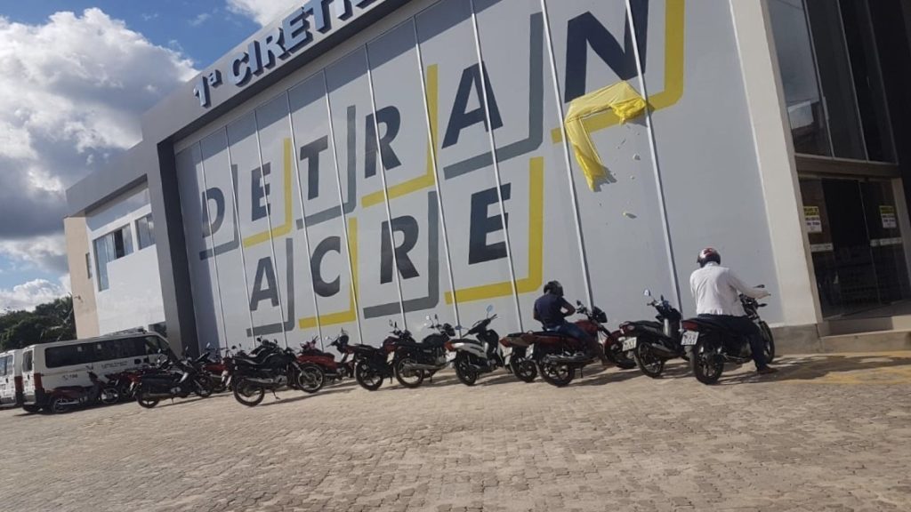 Veículos vão a leilão com lances a partir de R$ 600 em Cruzeiro do Sul