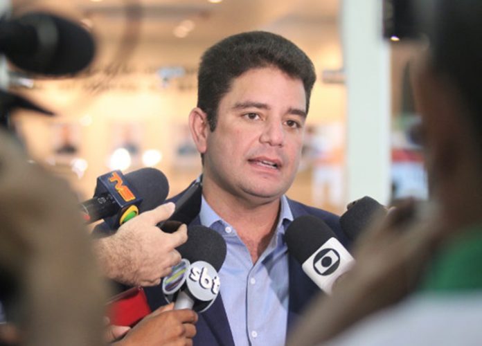 Gladson vai à China em busca de investimentos de R$ 1 bilhão para o Acre