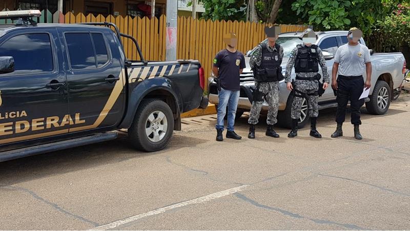 PF prende acusados de contrabando de migrantes e lavagem de dinheiro que atuavam no Acre