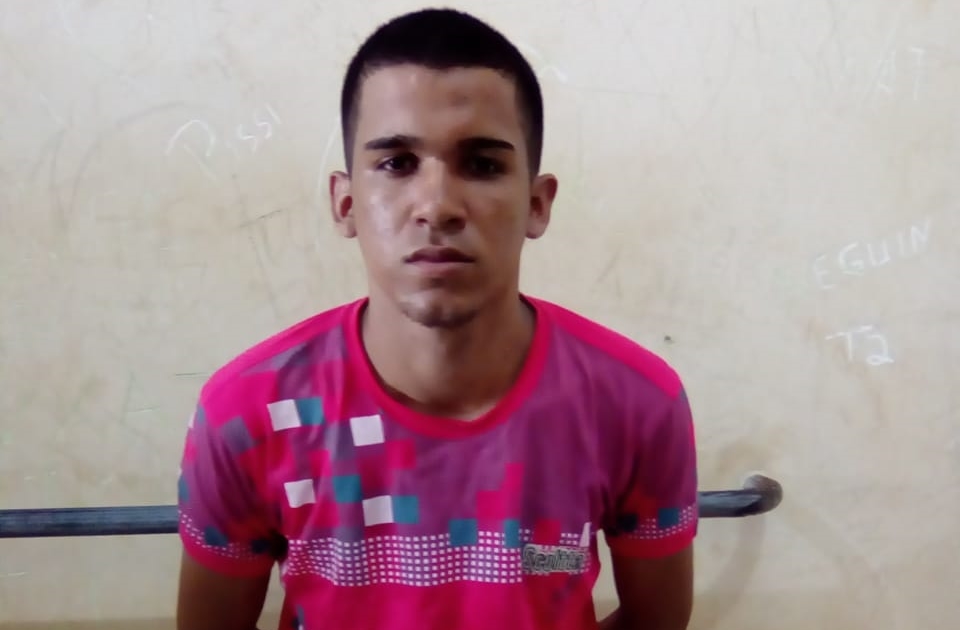 Jovem é preso em Cruzeiro do Sul com mais de meio quilo de maconha