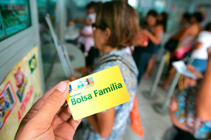 13º do Bolsa Família deve injetar R$ 47 milhões na economia do Acre neste fim de ano