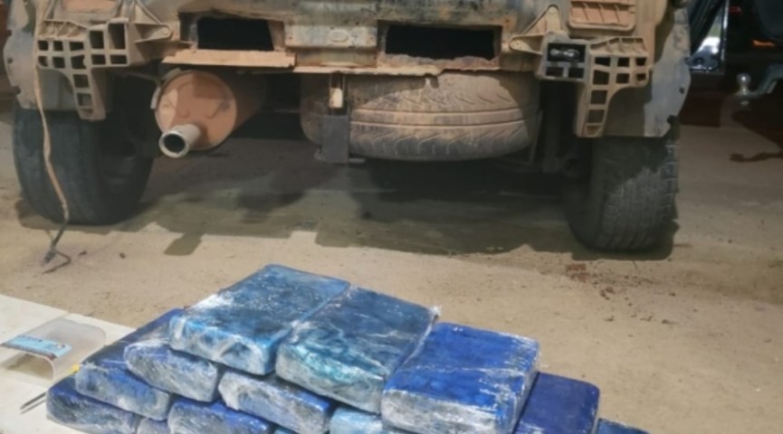 Motorista é preso com cerca de 20 kg de cocaína na BR-364