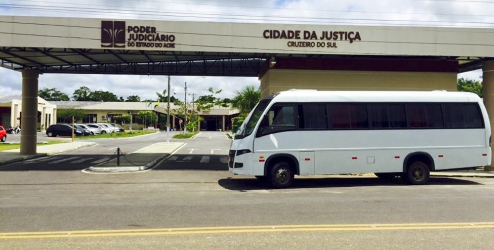 Em Cruzeiro do Sul, mulher usa documentos de amiga para fazer compras e é condenada