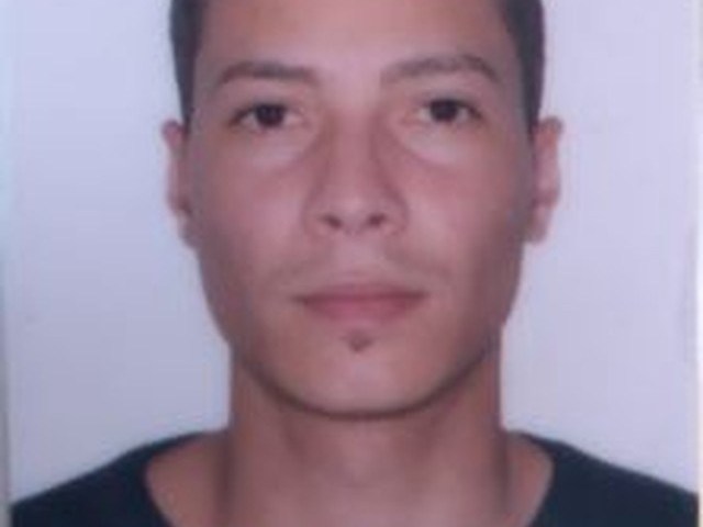 Menina de 5 anos é morta a facadas em porta de escola e suspeito diz ter pacto com diabo