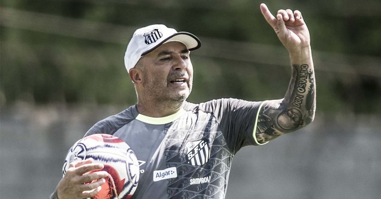Sampaoli ameaça deixar o Santos se for obrigado a cumprimentar Bolsonaro