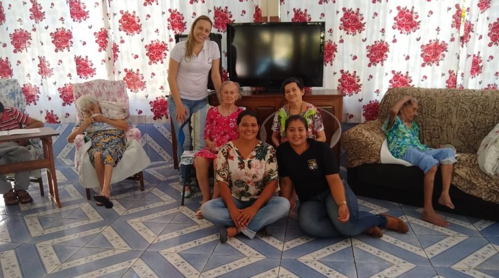 Professor e alunos da Ufac realizam projeto social em instituições de Cruzeiro do Sul