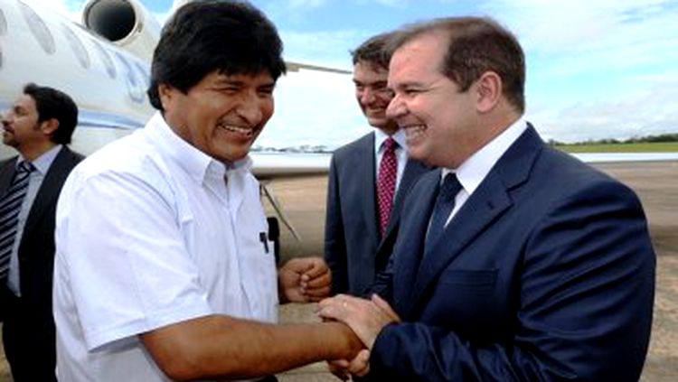 Tião Viana diz que Bolívia sofreu golpe com saída de Evo: “democracia interrompida”