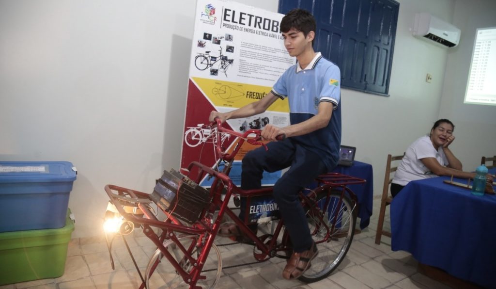 “Eletrobike” foi sucesso no Viver Ciência de Cruzeiro do Sul