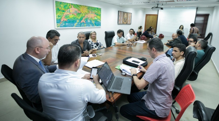 Deputados voltam a se reunir com líderes sindicais na Aleac para discutir reforma da Previdência