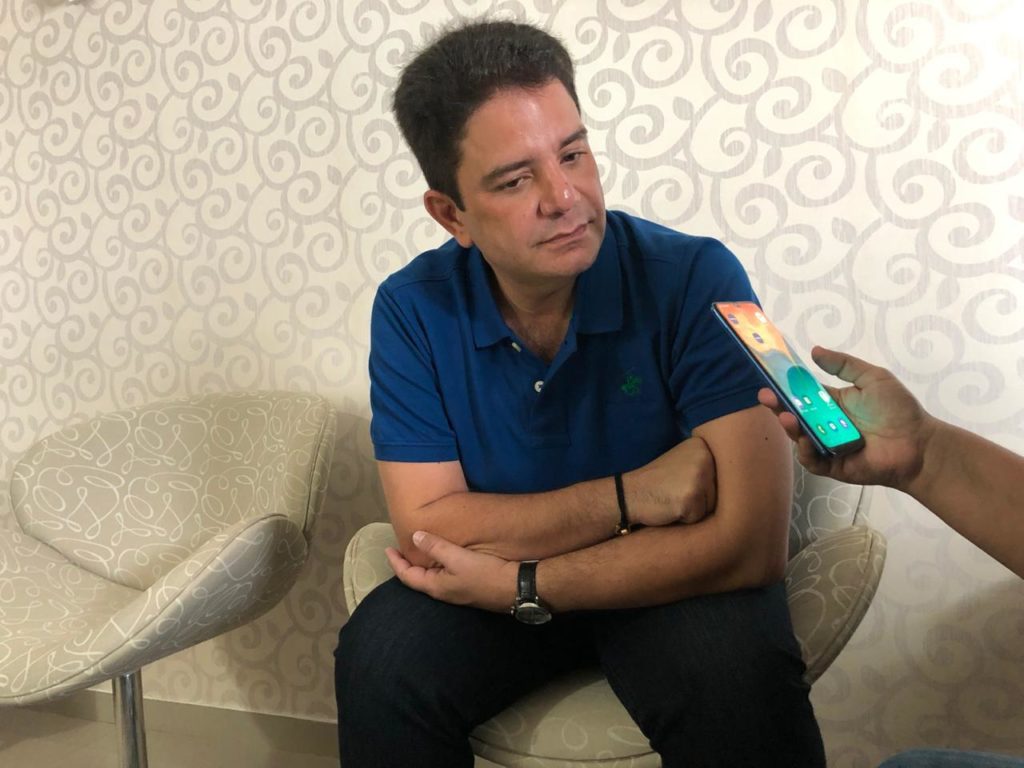 Gladson confirma Estado de Calamidade Financeira e diz que não chamará concursados