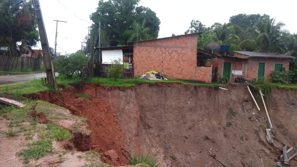 Em 8 horas, Rio Branco tem mais de 100 milímetros de chuva e registra 20 ocorrências