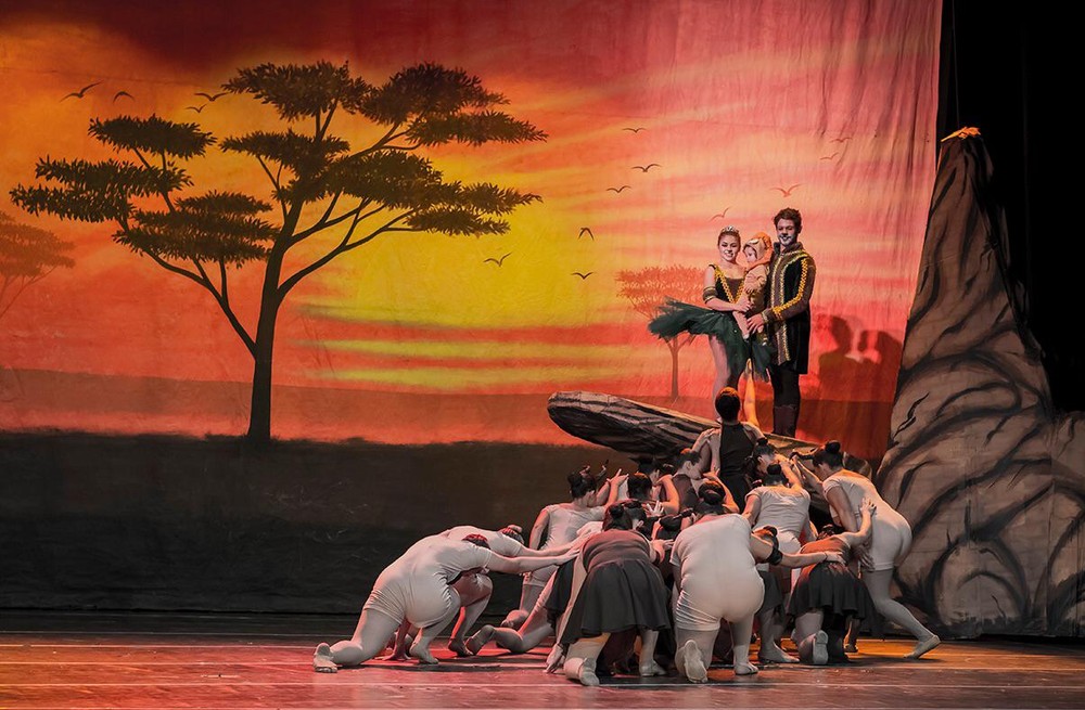 Com intérprete de libras, escola apresenta espetáculo ‘O Rei Leão’ em Rio Branco