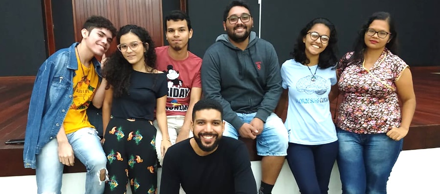 Alunos do campus Floresta da Ufac lançam livro sobre suicídio em Cruzeiro do Sul