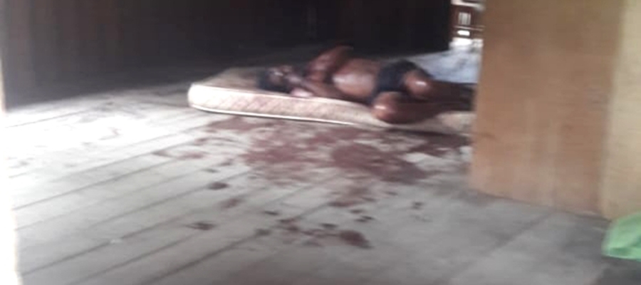 Colono é encontrado morto com três terçadadas no Acre