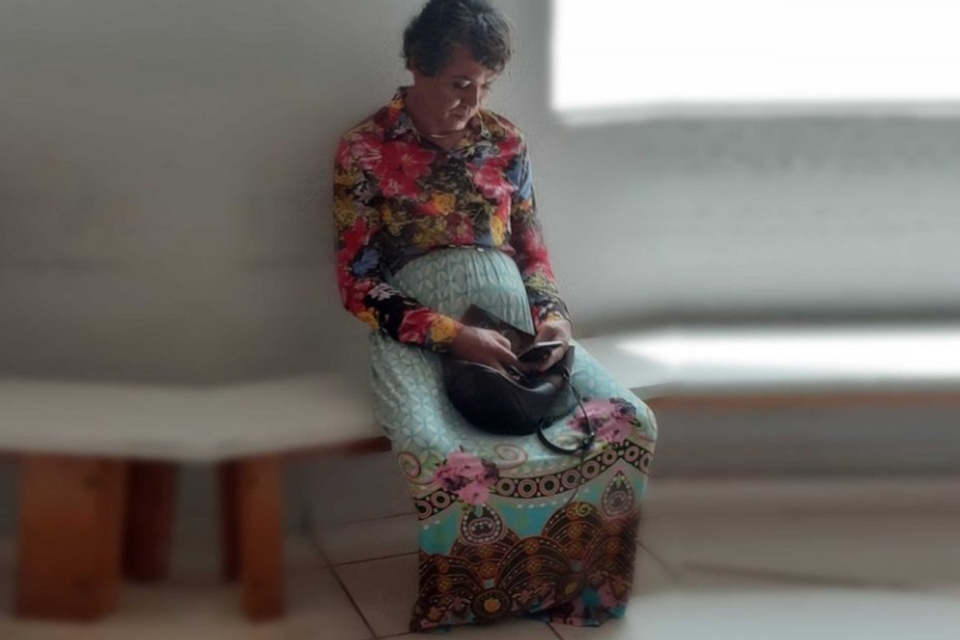 Homem preso vestido como a mãe: “Pior parte foi depilar na cera”