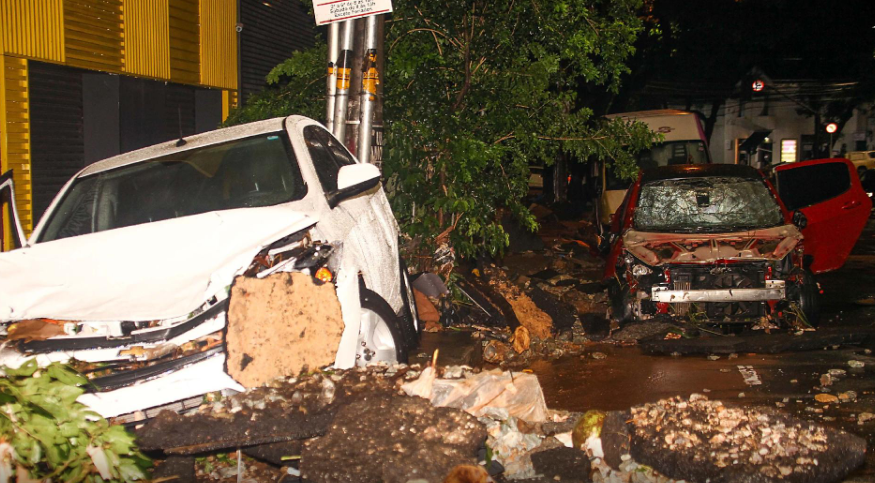 Chuva forte deixa rastro de destruição em Minas Gerais; mortos chegam a 53