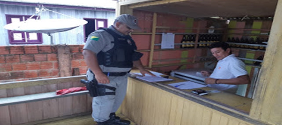 Polícia Militar faz operação de fiscalização em Tarauacá