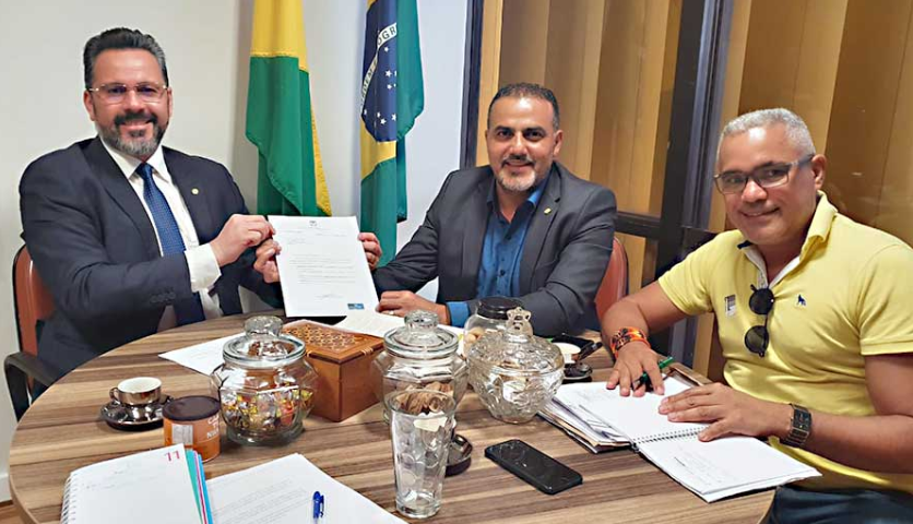 Alan Rick recebe prefeito Ilderlei Cordeiro e garante liberação de novos recursos para o município