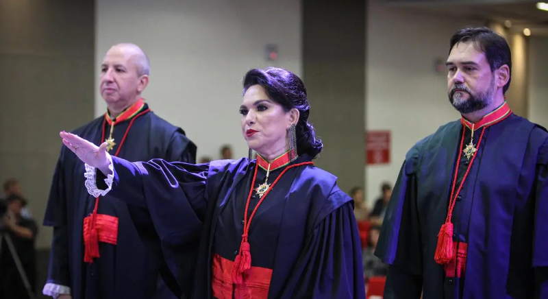 Procuradora-geral Kátia Rejane toma posse à frente do Ministério Público do Acre