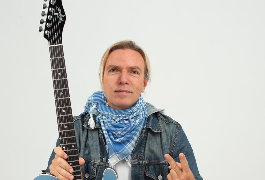 Musical Importadora confirma workshop com guitarrista Marcinho Eiras, dia 21 de março em Cruzeiro do Sul.