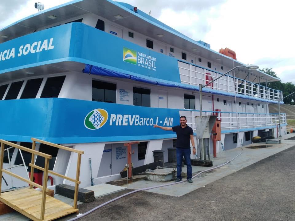 Com apoio da prefeitura, Barco do INSS realiza atendimentos em Guajará