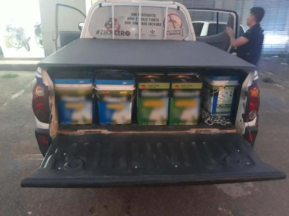 Chefe de RH de prefeitura é preso em casa com veículo oficial carregado com material de pintura no Acre
