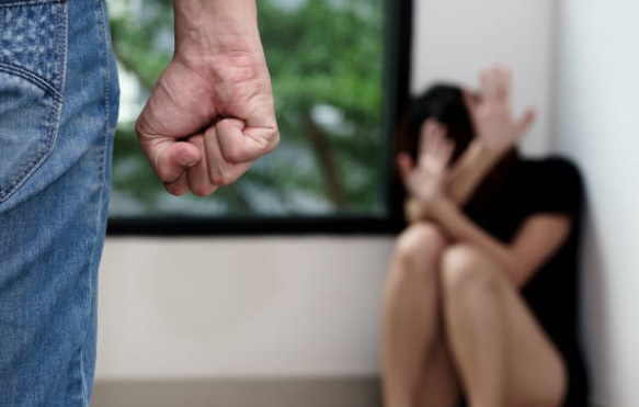 Em quatro dias de quarentena, Juizado da Mulher de Fortaleza recebe 65 pedidos de medidas protetivas de urgência