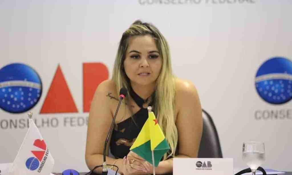 Advogada com coronavírus é transferida para UTI do PS e segue entubada