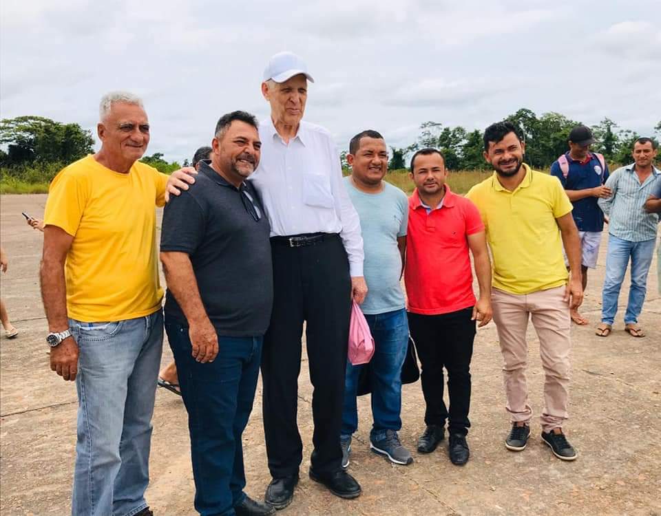 Após 30 anos Padre Jorge retorna para visitar Porto Walter e recebe o carinho da população