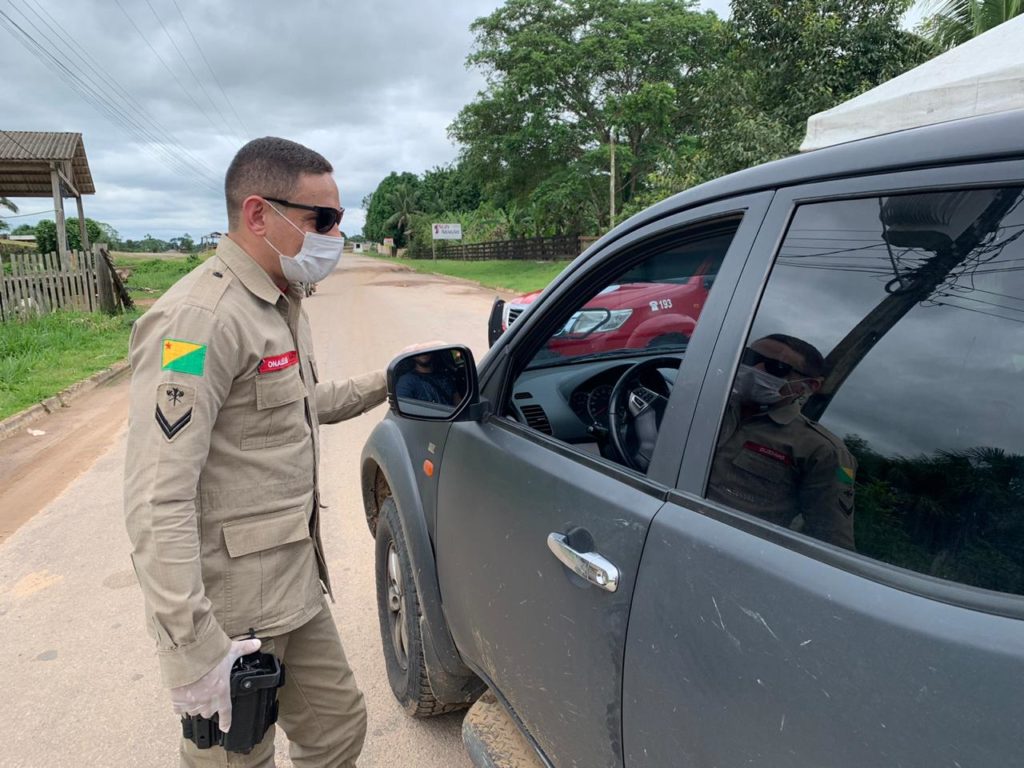 Segurança auxilia equipes da saúde em barreiras sanitárias nos municípios do Acre
